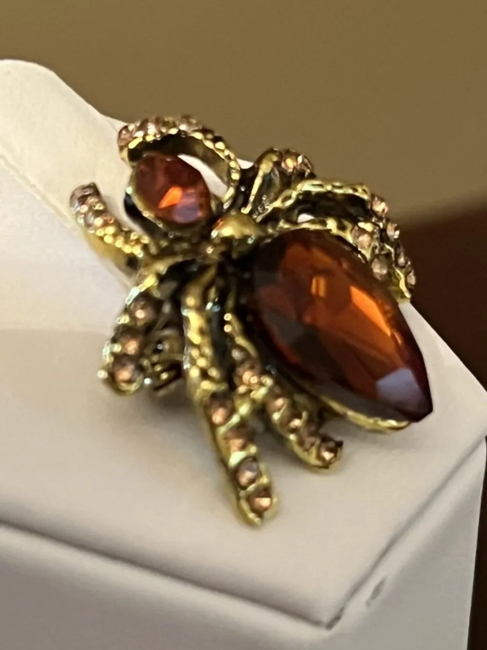 Goldtone and Simulated Garnet Spider Pin Brooch (324)